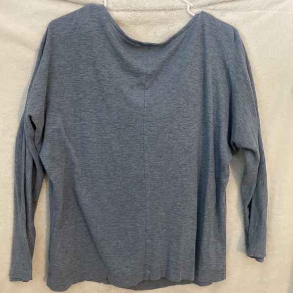 St. Tropez West Womans Shirt Top Size Medium Soft Blue Long Sleeve Modal Cotton - Picture 4 of 7